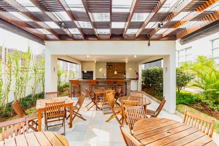 Apartamento para alugar com 64m², 2 quartos e 1 vagaÁrea comum - Churrasqueira