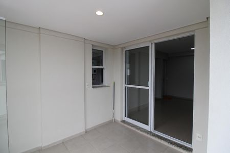 Varanda da Sala de apartamento para alugar com 2 quartos, 64m² em Ferreira, São Paulo