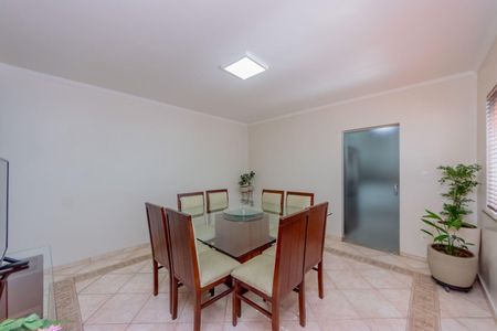 Casa à venda com 4 quartos, 279m² em Vila Matilde, São Paulo