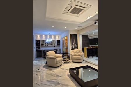 Apartamento à venda com 181m², 3 quartos e 3 vagas