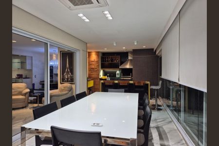 Apartamento à venda com 181m², 3 quartos e 3 vagas