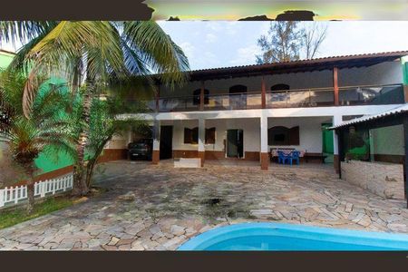 Casa à venda com 680m², 3 quartos e 1 vaga