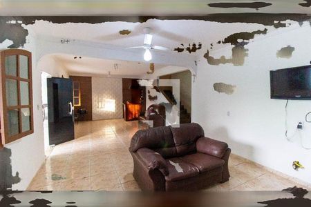 Casa à venda com 3 quartos, 680m² em Itaipu, Niterói