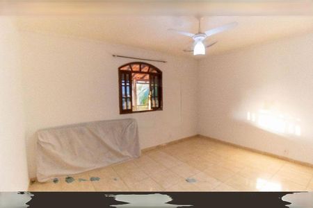 Casa à venda com 680m², 3 quartos e 1 vaga