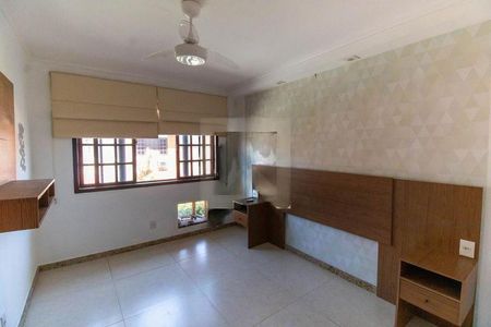 Casa à venda com 2 quartos, 140m² em Maravista, Niterói