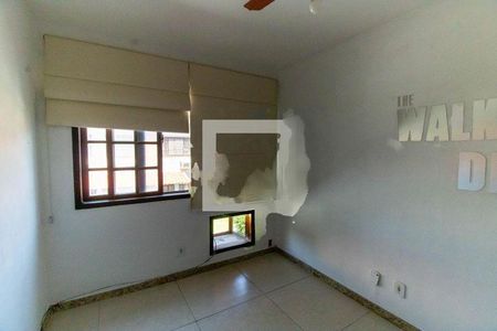 Casa à venda com 2 quartos, 140m² em Maravista, Niterói