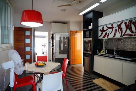 Casa à venda com 491m², 7 quartos e 2 vagas