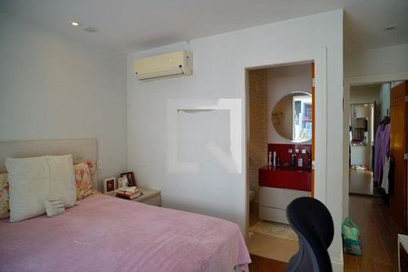 Casa à venda com 491m², 7 quartos e 2 vagas