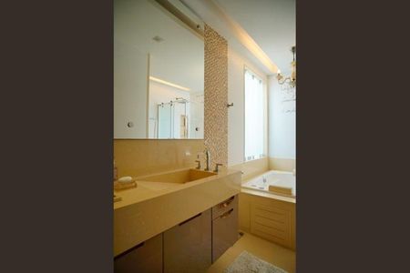 Casa à venda com 491m², 7 quartos e 2 vagas