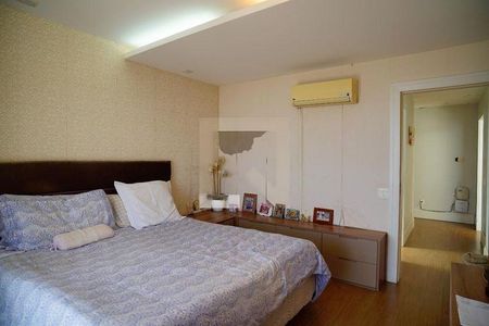 Casa à venda com 491m², 7 quartos e 2 vagas