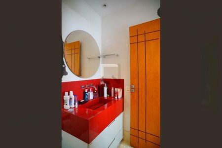 Casa à venda com 491m², 7 quartos e 2 vagas