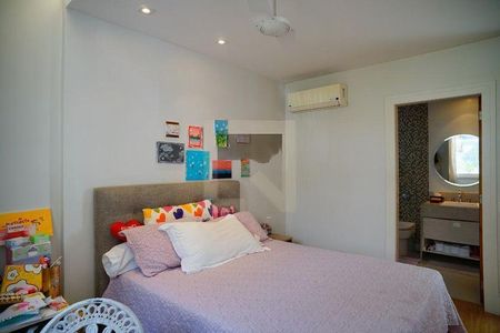 Casa à venda com 491m², 7 quartos e 2 vagas