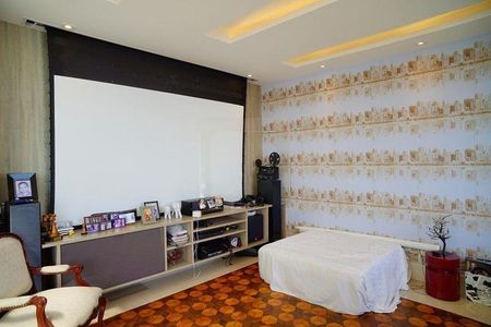 Casa à venda com 7 quartos, 491m² em Charitas, Niterói