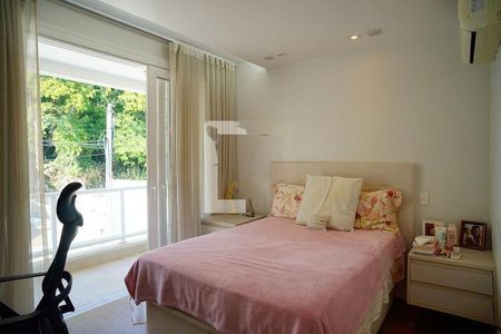 Casa à venda com 491m², 7 quartos e 2 vagas