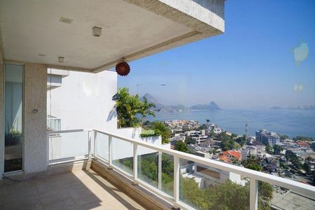 Casa à venda com 491m², 7 quartos e 2 vagas