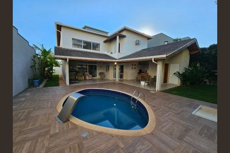 Casa à venda com 490m², 4 quartos e 2 vagas