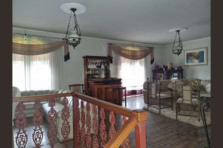 Casa à venda com 217m², 3 quartos e 2 vagas