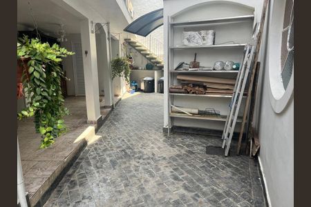 Casa à venda com 194m², 4 quartos e 3 vagas