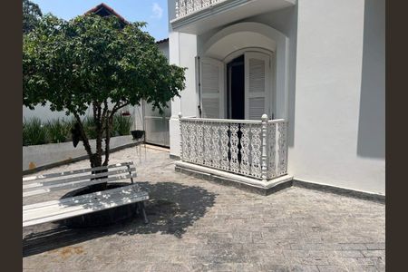 Casa à venda com 194m², 4 quartos e 3 vagas