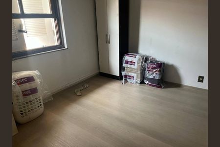Casa à venda com 194m², 4 quartos e 3 vagas