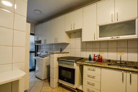 Apartamento para alugar com 60m², 1 quarto e 2 vagas Apartamento para alugar com 60m², 1 quarto e 2 vagasCozinha e Área de Serviço
