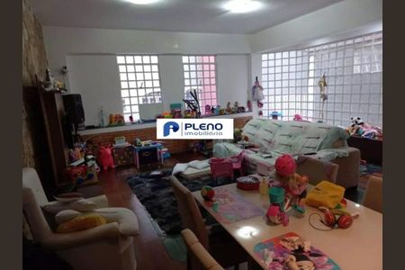 Casa à venda com 6 quartos, 505m² em Vila Guaca, São Paulo