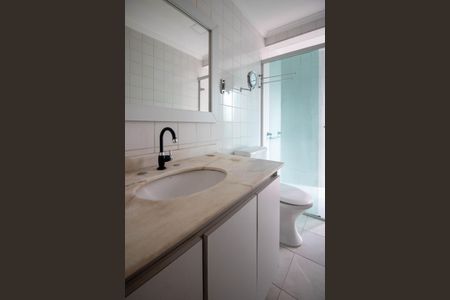 Apartamento à venda com 83m², 3 quartos e 3 vagasBanheiro Suíte 