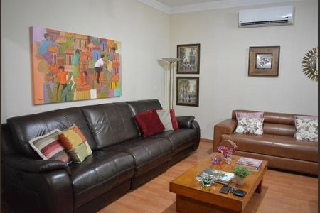 Casa à venda com 3 quartos, 360m² em Ipiranga, São Paulo