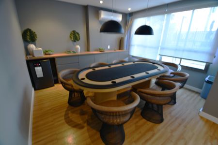 Apartamento à venda com 75m², 2 quartos e 2 vagasEspaço de Jogos