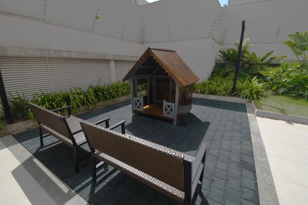 Apartamento à venda com 75m², 2 quartos e 2 vagasÁrea comum - Playground