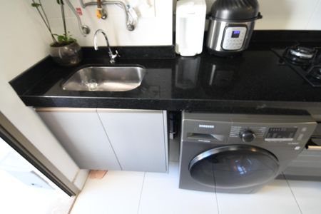 Apartamento à venda com 75m², 2 quartos e 2 vagasÁrea de Serviço