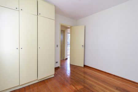 Quarto 1 de apartamento para alugar com 2 quartos, 60m² em Campo Belo, São Paulo