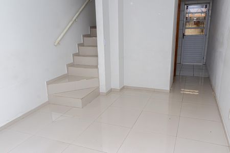 Casa de condomínio para alugar com 60m², 2 quartos e 1 vaga Casa de condomínio para alugar com 60m², 2 quartos e 1 vagaSala