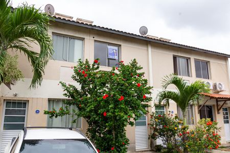 Casa de condomínio para alugar com 60m², 2 quartos e 1 vaga Casa de condomínio para alugar com 60m², 2 quartos e 1 vagaFachada