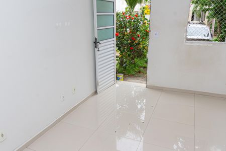Casa de condomínio para alugar com 60m², 2 quartos e 1 vaga Casa de condomínio para alugar com 60m², 2 quartos e 1 vagaSala