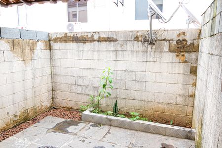 Casa de condomínio para alugar com 60m², 2 quartos e 1 vaga Casa de condomínio para alugar com 60m², 2 quartos e 1 vagaQuintal