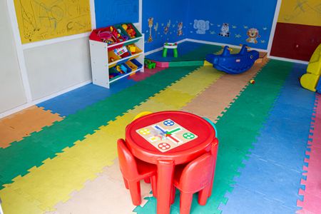 Casa de condomínio para alugar com 60m², 2 quartos e 1 vaga Casa de condomínio para alugar com 60m², 2 quartos e 1 vagaBrinquedoteca