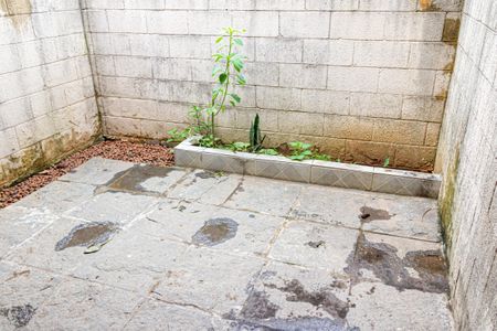 Casa de condomínio para alugar com 60m², 2 quartos e 1 vaga Casa de condomínio para alugar com 60m², 2 quartos e 1 vagaQuintal