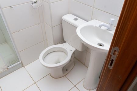 Casa de condomínio para alugar com 60m², 2 quartos e 1 vaga Casa de condomínio para alugar com 60m², 2 quartos e 1 vagaBanheiro