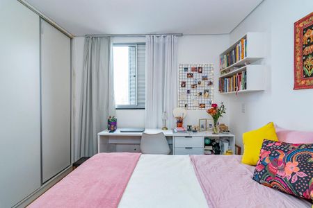 Apartamento à venda com 95m², 3 quartos e 2 vagas Apartamento à venda com 95m², 3 quartos e 2 vagasSuíte