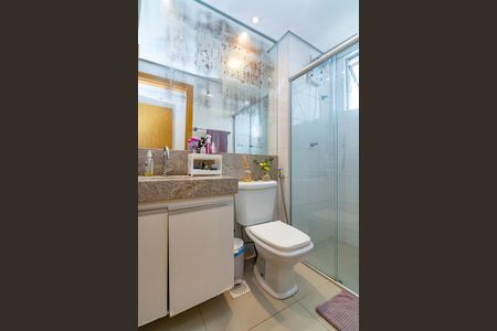 Apartamento à venda com 95m², 3 quartos e 2 vagas Apartamento à venda com 95m², 3 quartos e 2 vagasBanheiro da Suíte