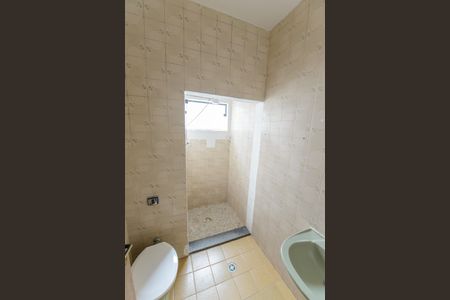 Casa para alugar com 100m², 2 quartos e 1 vaga Casa para alugar com 100m², 2 quartos e 1 vagaBanheiro