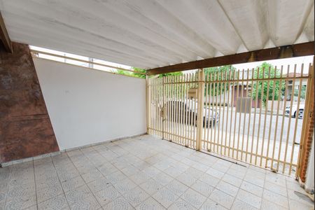 Casa para alugar com 100m², 2 quartos e 1 vaga Casa para alugar com 100m², 2 quartos e 1 vagaGaragem