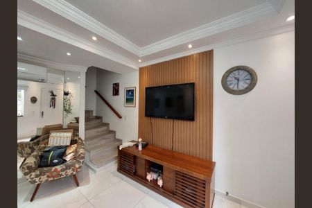 Casa de condomínio para alugar com 80m², 2 quartos e 1 vaga Casa de condomínio para alugar com 80m², 2 quartos e 1 vagaSala