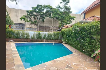 Casa de condomínio para alugar com 80m², 2 quartos e 1 vaga Casa de condomínio para alugar com 80m², 2 quartos e 1 vagaÁrea comum Piscina