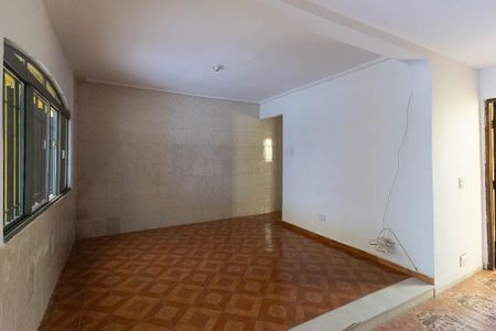 Casa à venda com 110m², 2 quartos e 2 vagasSala