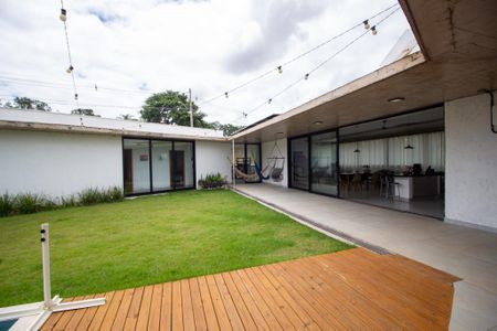 Casa de condomínio para alugar com 369m², 4 quartos e 2 vagasArea Externa 