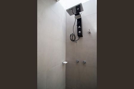 Casa de condomínio para alugar com 369m², 4 quartos e 2 vagasBanheiro da Suíte 1