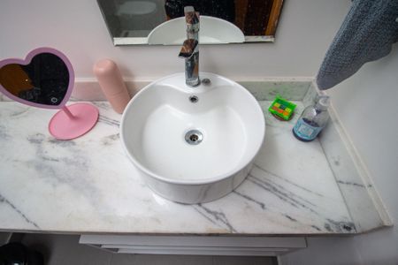 Casa de condomínio para alugar com 369m², 4 quartos e 2 vagasBanheiro da Suíte 4