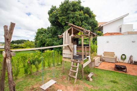 Casa de condomínio para alugar com 369m², 4 quartos e 2 vagasÁrea externa
